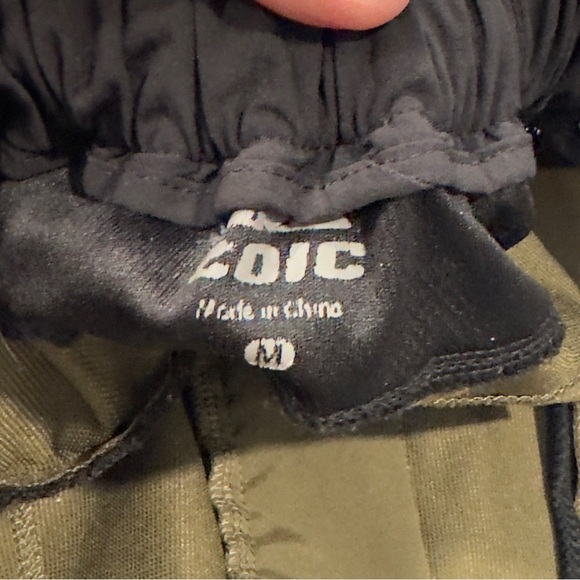 Zoic Ether 9 MTB Shorts M Malachite Green - Picture 11 of 14